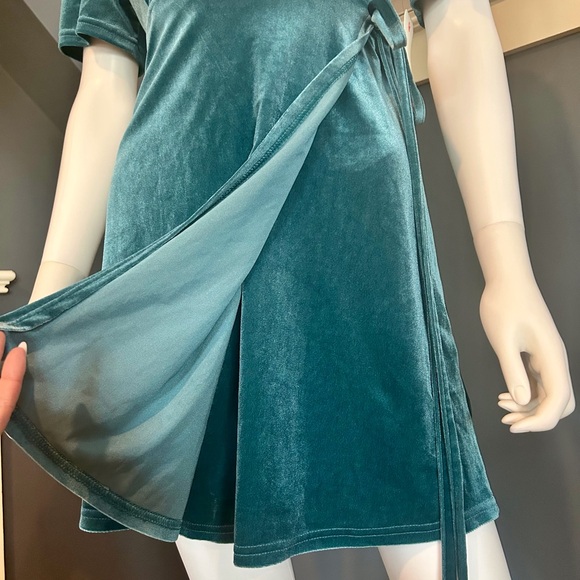 Billabong Teal Blue Velvet Wrap Tassel Mini Dress - Picture 9 of 15